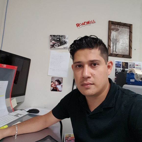 Meet your Posher, Rafael - Picture 1 of 1